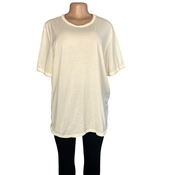 3/$30 🍂 Theory Cream and Light Pink Short Sleeve T-Shirt - Picture 1 of 8